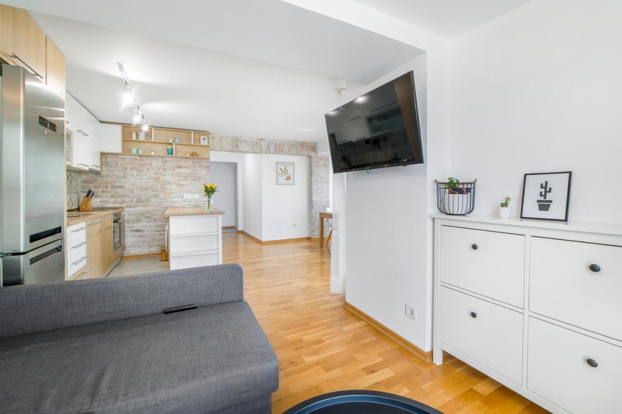 Art Studentski Grad Apartment
